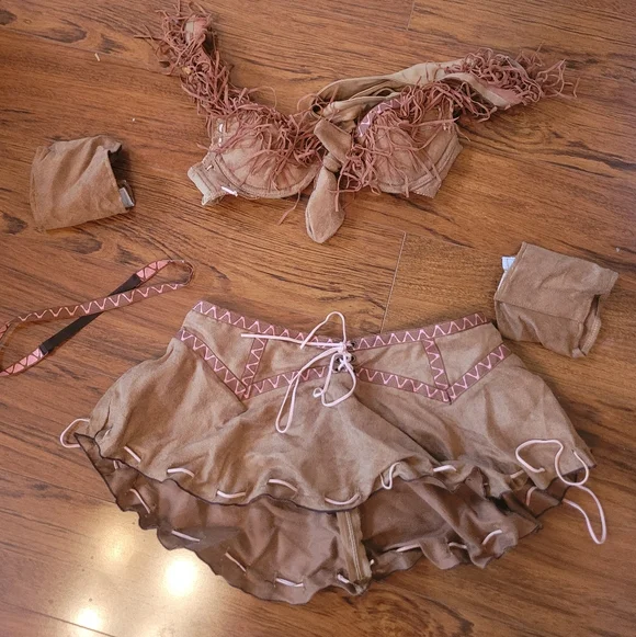 Leg Avenue Sexy Indian Princess Costume Size Small - Picture 2 of 7